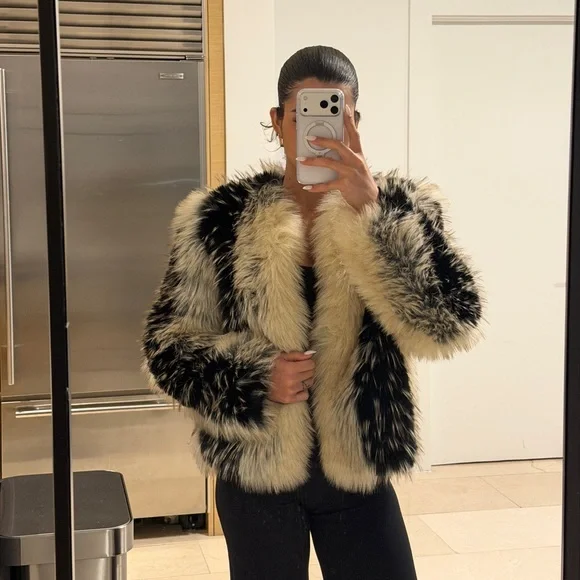 Zara Black and Cream Teddy Faux Fur Jacket - Picture 4 of 6